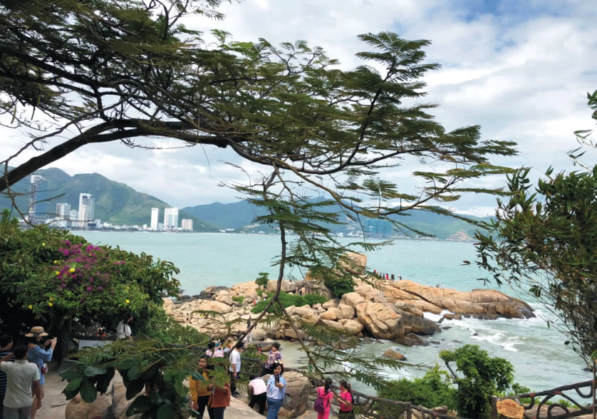 Hòn chồng tour tết 2020